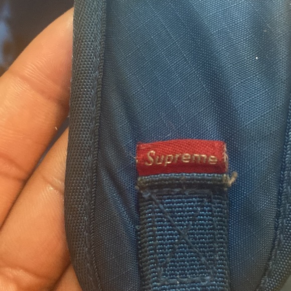 North face supreme back pack great for your summer adventures - Picture 5 of 5